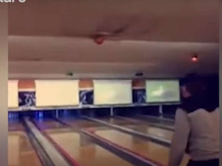 Hilarious Bowling Fails 2018 - Try Not to Laugh