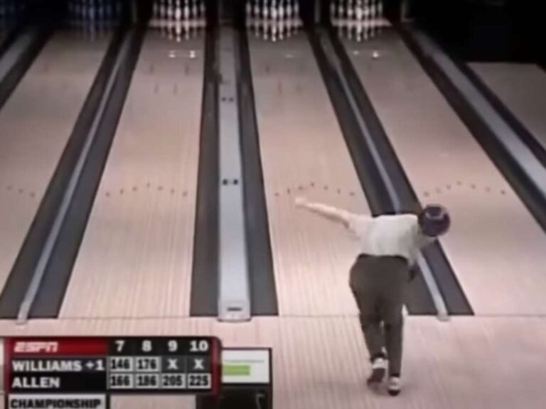 Proof that pro bowlers are human... Worst bowling misses